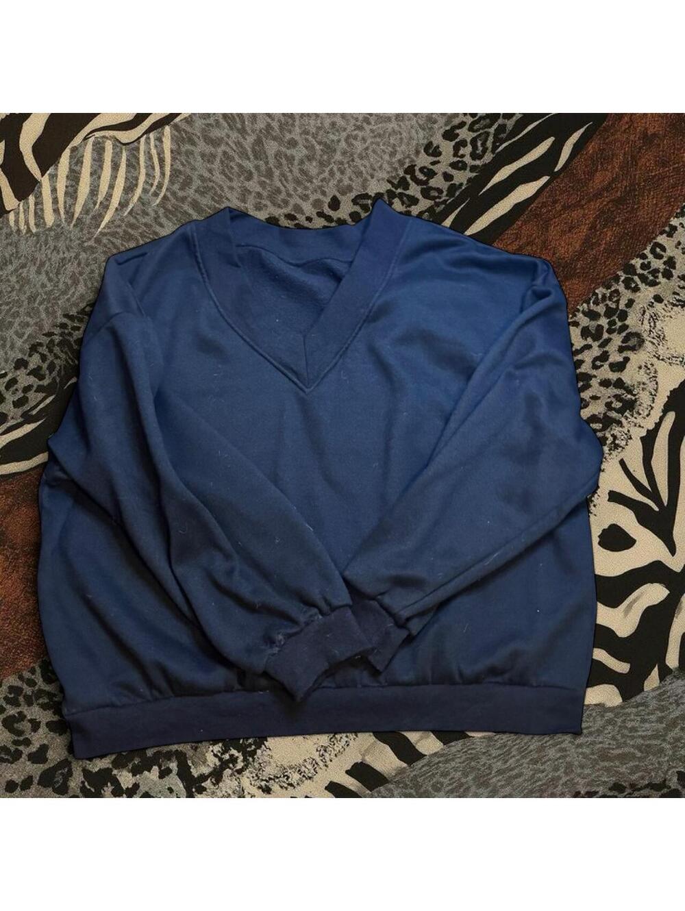 Black V-neck sweater Size XXL